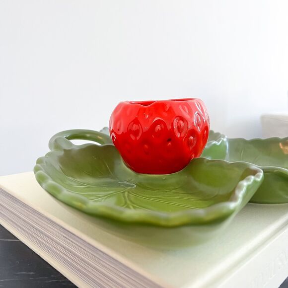 Vintage Metlox Poppytrail California Strawberry Divided Serving Bowl Pottery - Picture 8 of 12